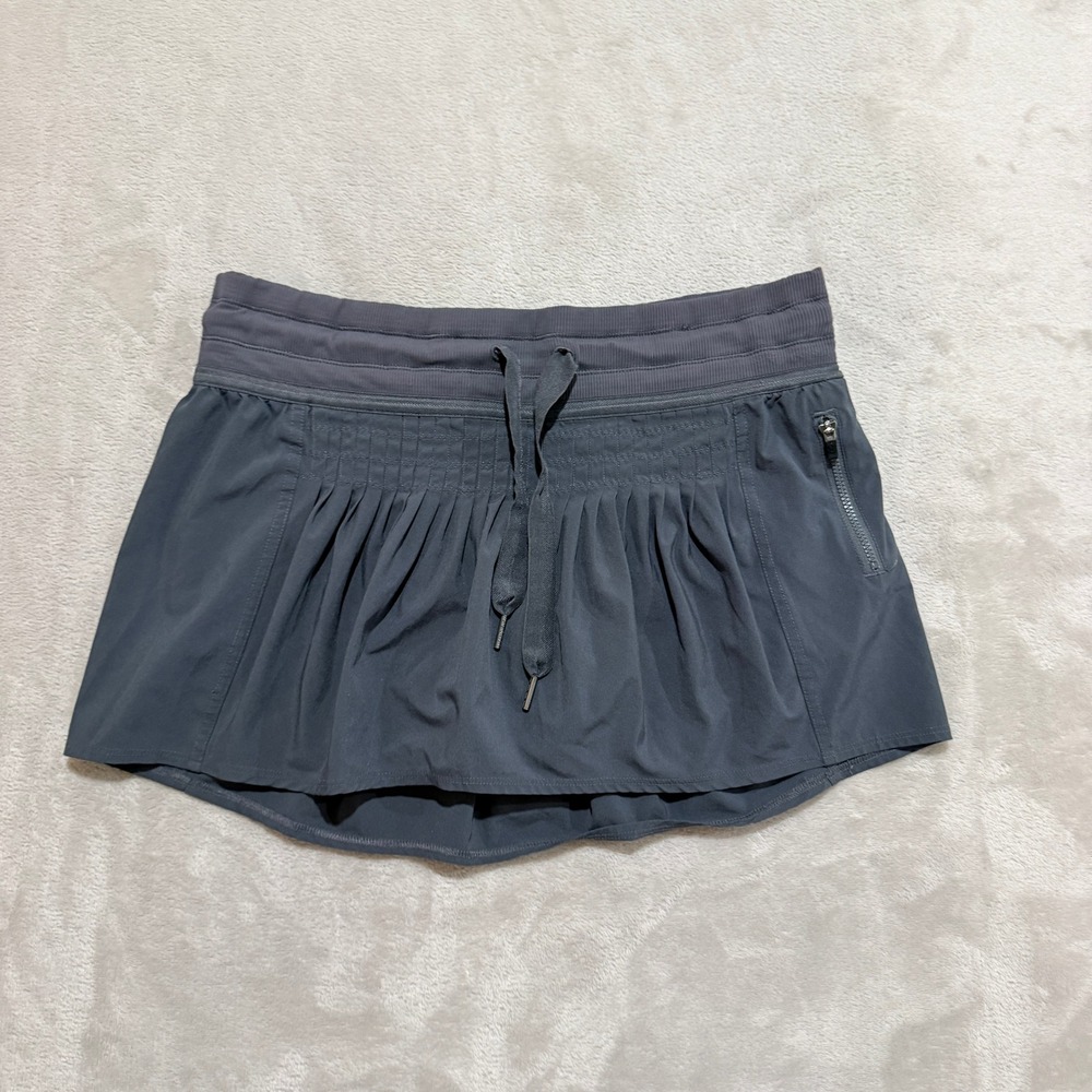 Lululemon Run Revitalize Skirt Skort Women 6 Charcoal Pleated Lined Tennis EUC